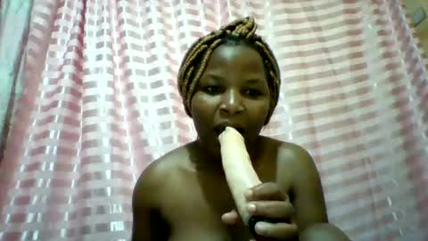 camillah_sweet online show from March 2026 03:52:01 PM