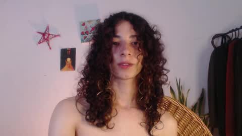 Snapshot of camille_delrey chatting on January 2025 04:54:01 AM  Camille   online show from January 2025 04:54:01 AM