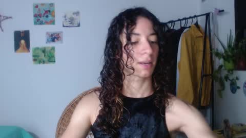 Snapshot of camille_delrey chatting on February 2025 10:47:02 AM  Camille   online show from February 2025 10:47:02 AM