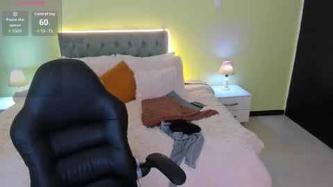 Camille online show from October 2025 11:20:02 AM