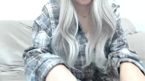 CamilleBunny online show from December 2025 04:31:02 AM