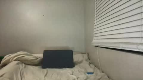 camilleclairexo online show from April 2026 05:27:01 AM