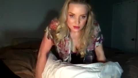 camilleclairexo online show from April 2026 06:13:01 AM