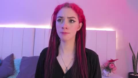 C A M I L L E N    Help me get to the top online show from November 2025 10:47:01 PM