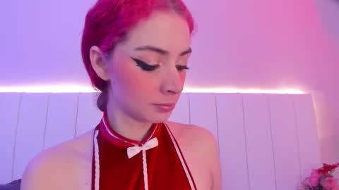 C A M I L L E N    Help me get to the top online show from November 2025 11:05:01 PM