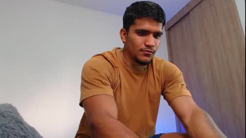 camilo_contre21 online show from November 2025 09:14:01 PM