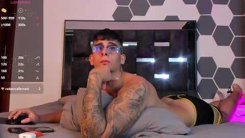   INDEPENDENT MODEL online show from February 2025 08:39:02 AM