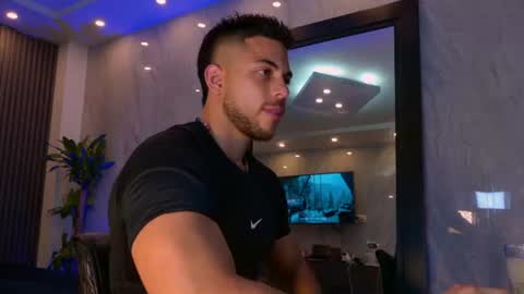Camilo Watson online show from June 2026 02:00:01 AM