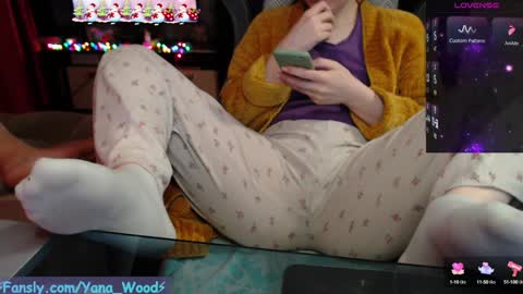 Snapshot of camkitana01 chatting on January 2025 03:28:02 PM Kitana online show from January 2025 03:28:02 PM