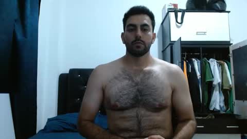 Snapshot of cammanagerstudio chatting on October 2025 09:14:02 PM omar online show from October 2025 09:14:02 PM