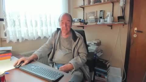 Cammee online show from January 2025 11:26:01 AM