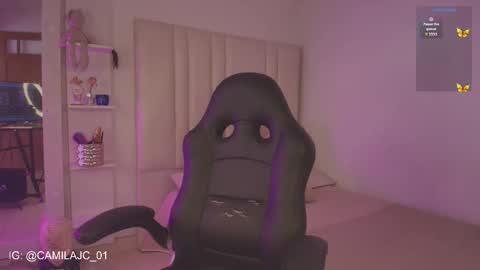 Laura Camila online show from March 2026 06:48:01 PM