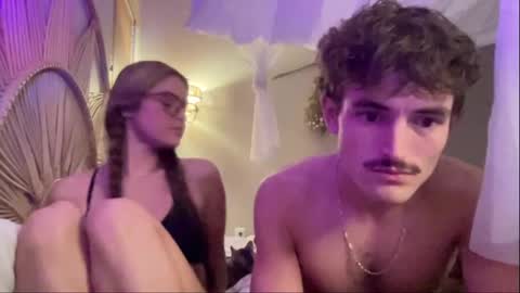 camncaroline online show from September 2025 01:51:02 AM