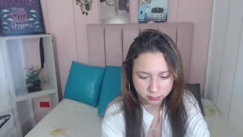 Snapshot of candela_dubout chatting on October 2025 11:20:02 AM candela_dubout online show from October 2025 11:20:02 AM