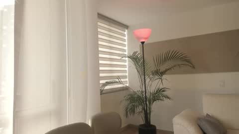 Snapshot of candelariia_ chatting on September 2025 04:41:01 PM candelariia_ online show from September 2025 04:41:01 PM