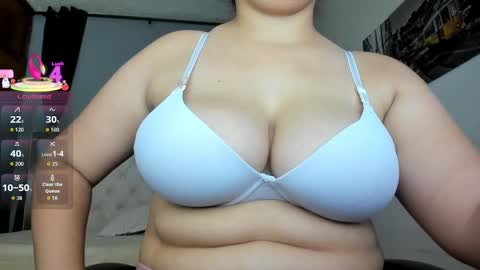 Snapshot of candiapole chatting on November 2025 12:59:02 PM Candy online show from November 2025 12:59:02 PM