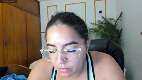 Snapshot of candiapole chatting on May 2026 01:06:01 PM Candy online show from May 2026 01:06:01 PM