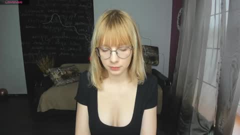 candicahoney online show from March 2026 12:34:01 PM