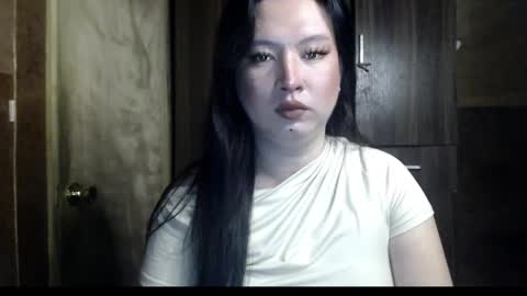 candiiice18 online show from November 2025 01:00:02 PM