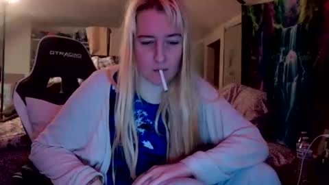 Candi online show from May 2026 12:05:01 AM