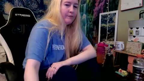 Candi online show from May 2026 08:46:01 PM