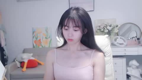 candy8998 online show from October 2025 12:59:01 PM