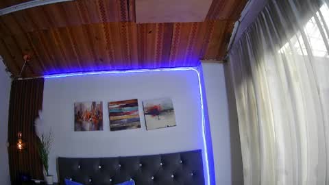 Candy online show from April 2026 01:53:01 PM