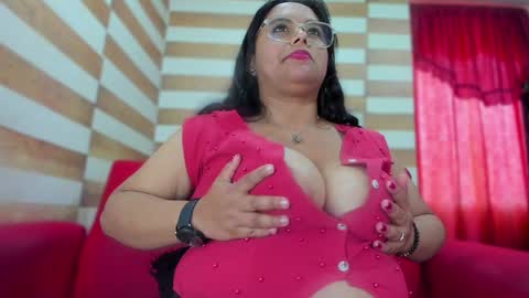 Candy  Brown online show from December 2024 03:47:02 PM