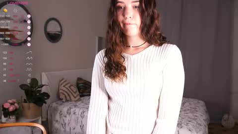 Leya online show from September 2025 03:37:01 PM