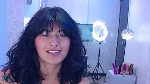 Candy online show from February 2025 05:33:01 PM