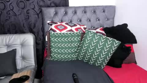 YECENIA - online show from January 2025 05:39:01 AM