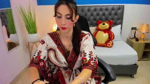 CANDY online show from February 2025 07:25:01 PM