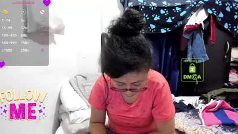 Snapshot of candy_val chatting on October 2025 06:33:01 AM candy_val online show from October 2025 06:33:01 AM
