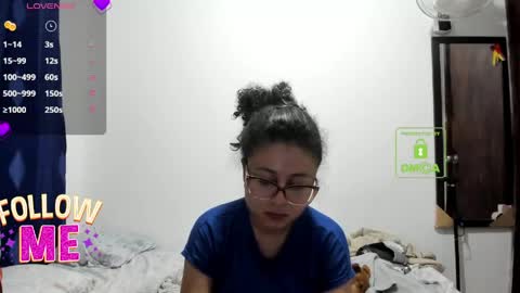 Snapshot of candy_val chatting on June 2026 05:10:01 AM candy_val online show from June 2026 05:10:01 AM