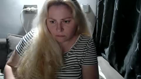 Laura online show from January 2025 10:18:01 PM
