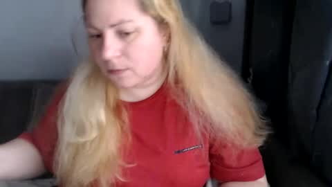 Laura online show from January 2025 10:22:02 AM