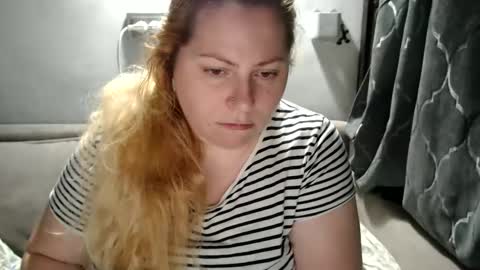 Laura online show from February 2025 05:37:01 PM