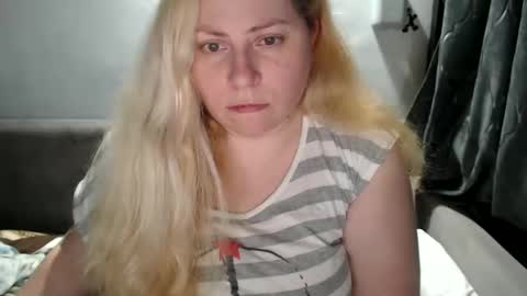 Laura online show from February 2025 07:25:01 PM