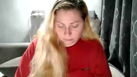 Laura online show from February 2025 06:53:01 PM