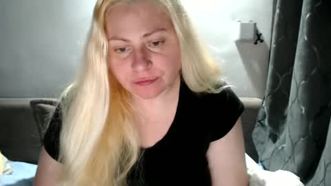 Laura online show from March 2025 05:07:01 PM