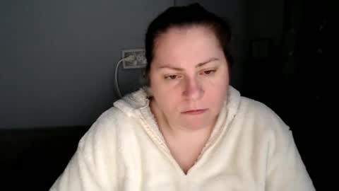 Laura online show from October 2025 12:25:02 PM