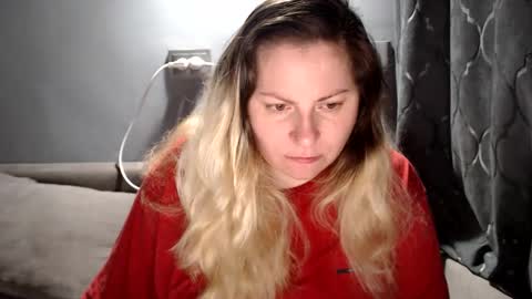 Laura online show from June 2026 07:16:02 PM