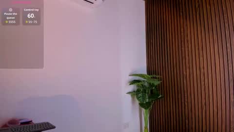 candyglow_ online show from March 2026 06:01:01 PM