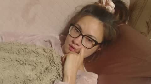 Snapshot of candylady13 chatting on October 2025 09:41:01 PM say meow and send tips online show from October 2025 09:41:01 PM