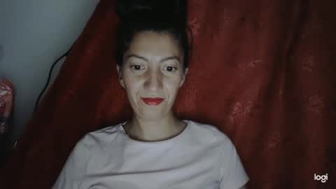 Snapshot of candymilfff chatting on December 2024 04:31:02 AM candymilfff online show from December 2024 04:31:02 AM