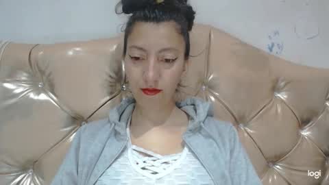 Snapshot of candymilfff chatting on February 2025 02:32:02 PM candymilfff online show from February 2025 02:32:02 PM