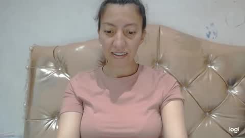 Snapshot of candymilfff chatting on February 2025 07:16:02 PM candymilfff online show from February 2025 07:16:02 PM