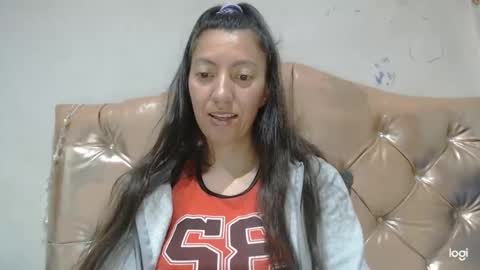 Snapshot of candymilfff chatting on February 2025 09:35:02 PM candymilfff online show from February 2025 09:35:02 PM