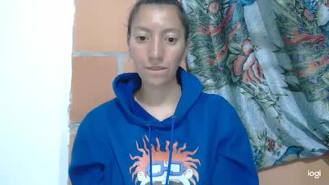 Snapshot of candymilfff chatting on March 2025 02:51:02 AM candymilfff online show from March 2025 02:51:02 AM