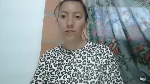 Snapshot of candymilfff chatting on March 2025 10:56:01 PM candymilfff online show from March 2025 10:56:01 PM